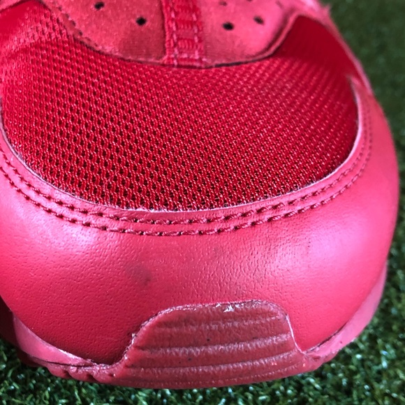 Nike Air Huarache Varsity Triple Red Sneakers Men’s 13 - Picture 5 of 12